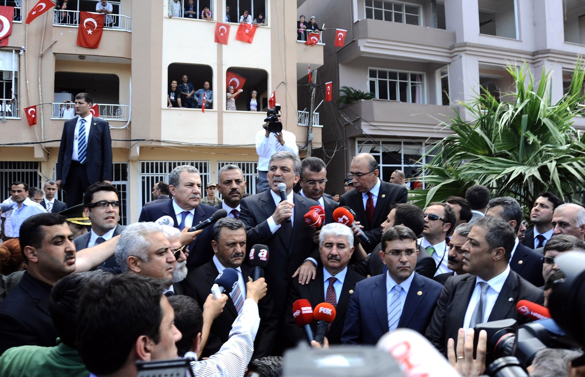 Cumhurbaşkanı Abdullah Gül Taziye Çadırını Ziyaret Etti