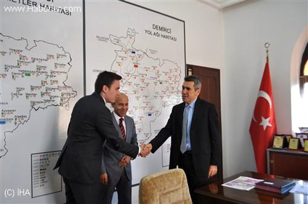 Demirci Sgk Müdürü Güneş, Kaymakam Sezgin\'i Ziyaret Etti