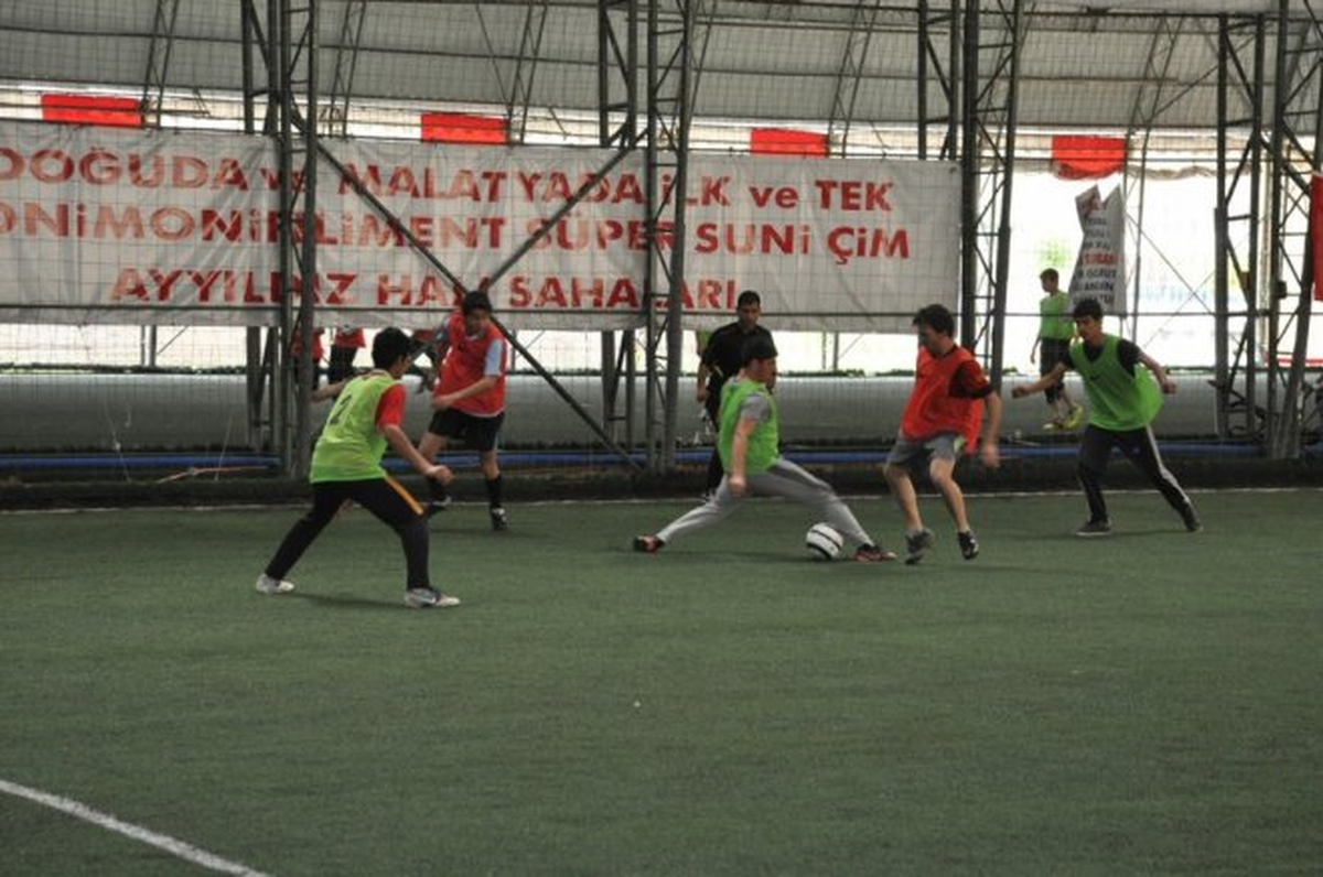 Diyarbakır\'da Nike Halı Saha Ligi Başladı