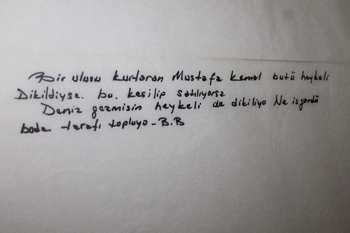 Duvar Gazetesi Oluşturarak Düşünce Özgürlüğüne Katkı Yapıyor