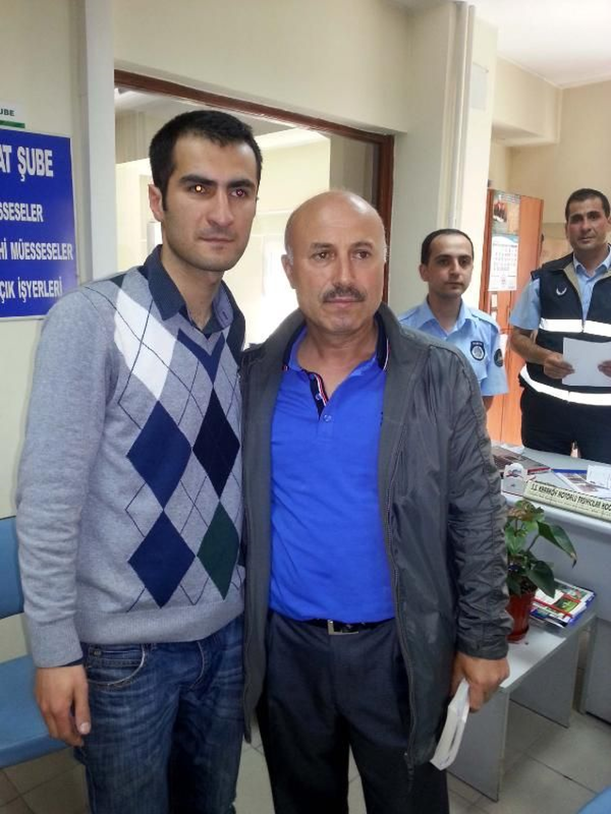 Eczacının Düşürdüğü 22 Bin 450 Lirayı İmam Buldu