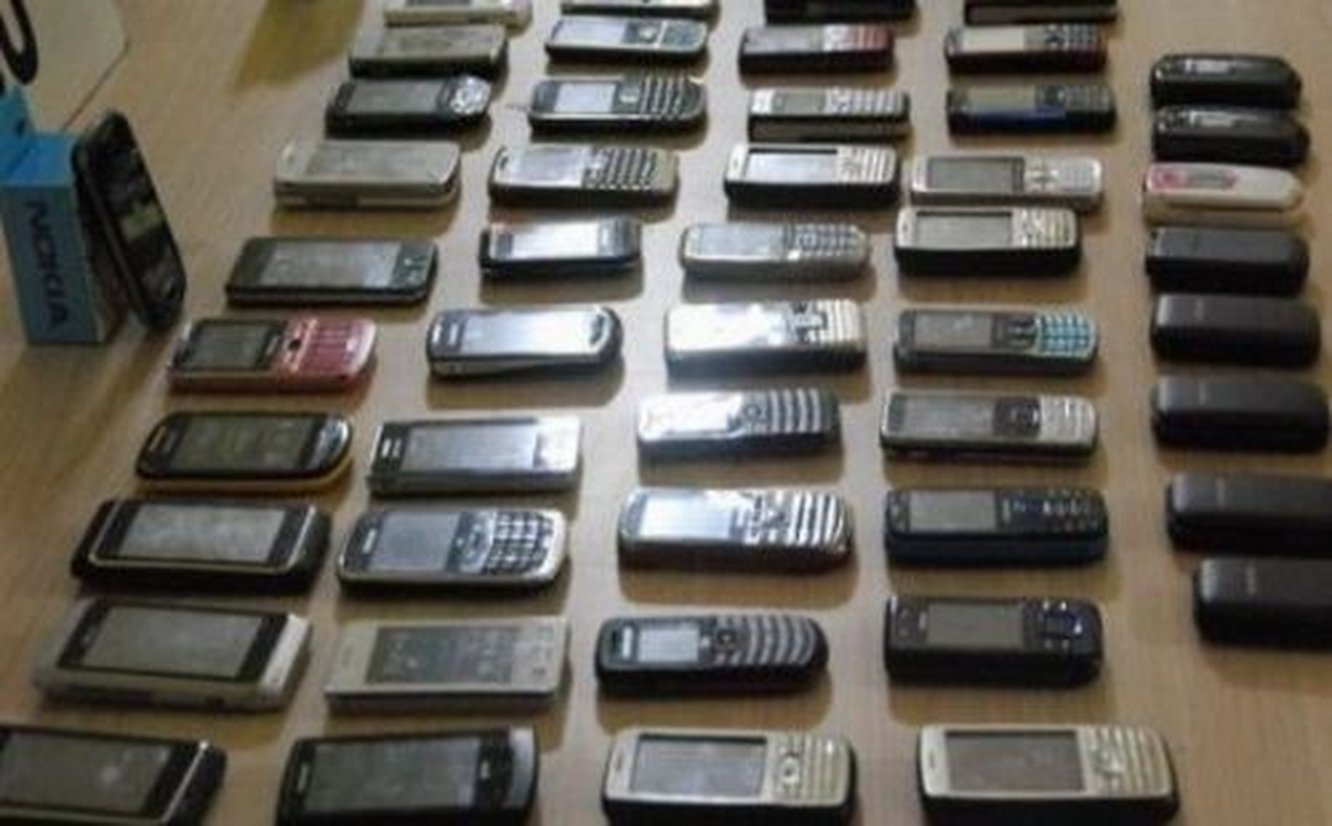 Elazığ'da 51 Adet Kaçak Cep Telefonu Ele Geçirildi