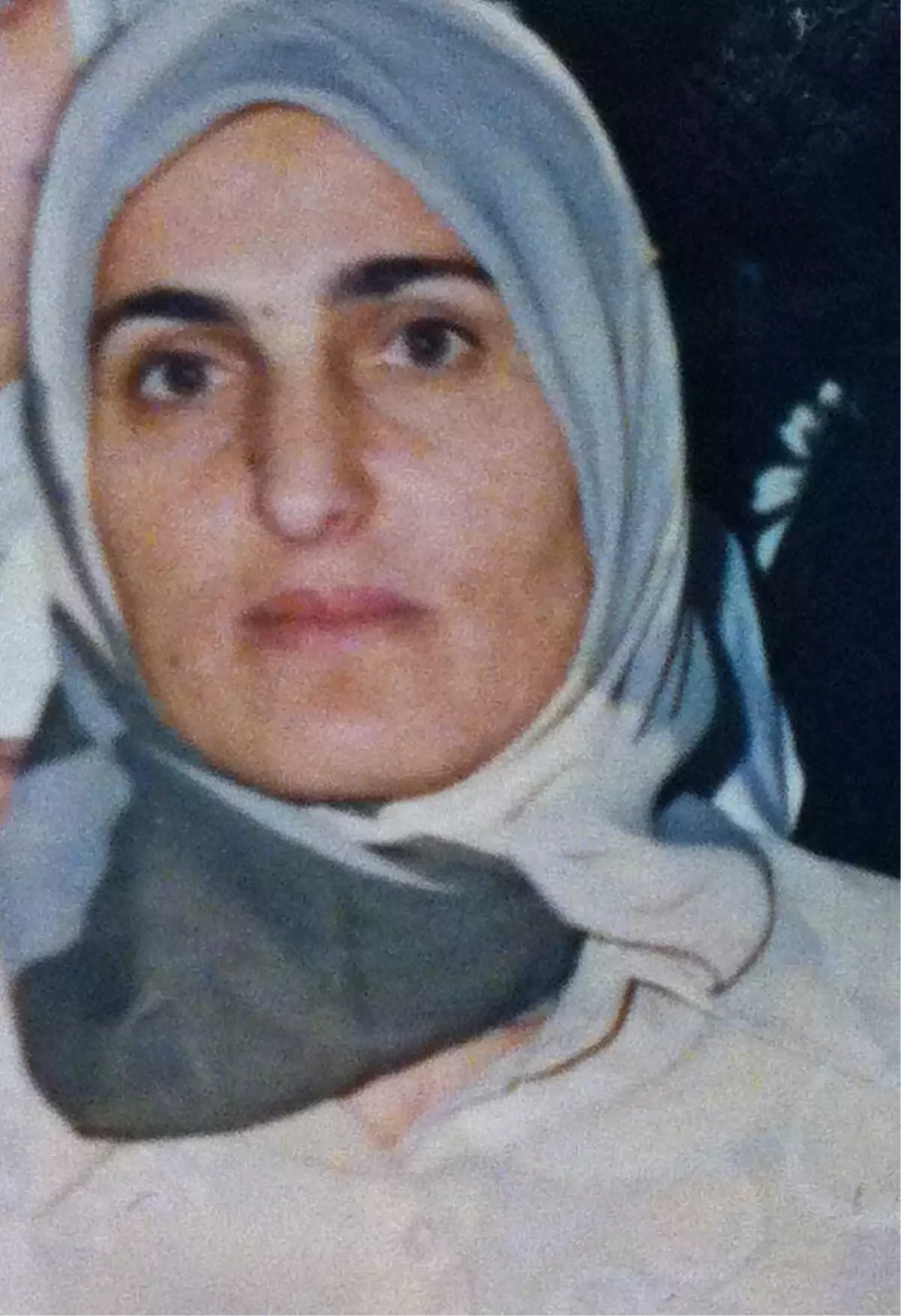 Arkadaşının Annesini Öldürdü