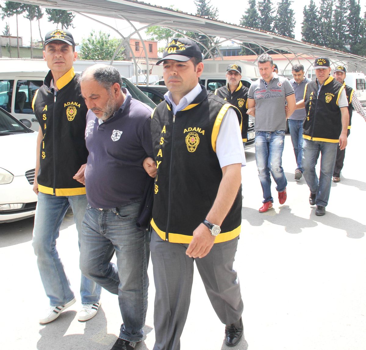 İş Vaadiyle 40 Kişiyi Dolandırdılar