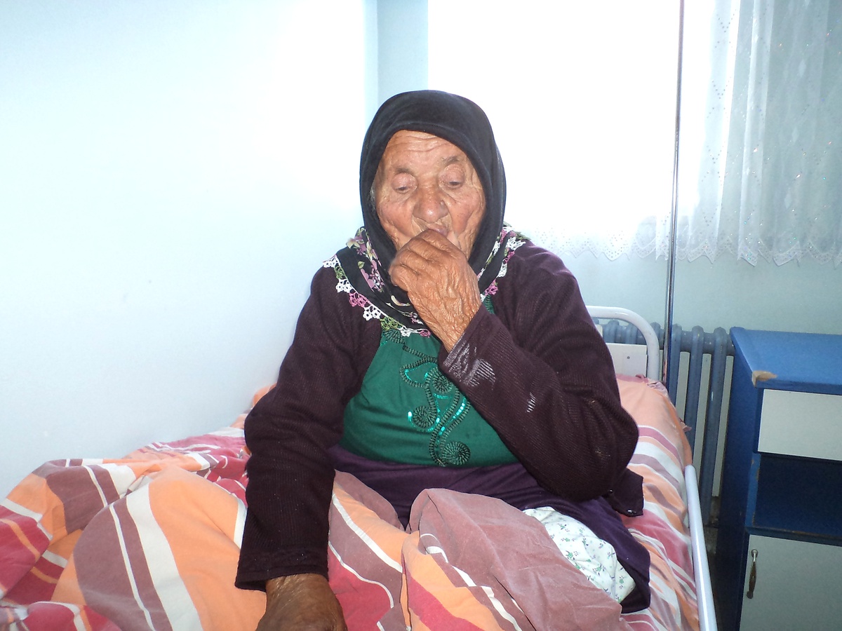 Kaymakam Şahin Kimsesiz Kadına Sahip Çıktı