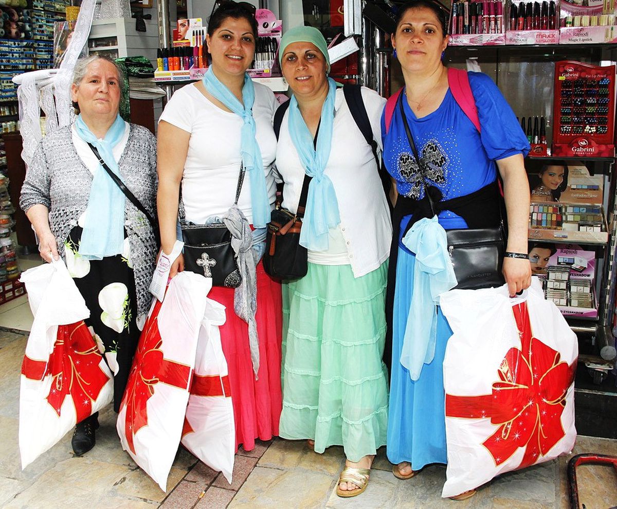 Keldani Papaz Dumand\'dan Expo\'ya Destek