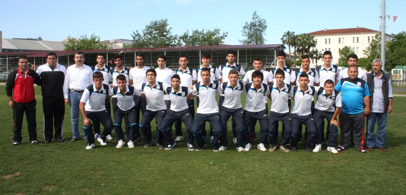 Manavgat Belediyesporlu Futbolcular Zehirlendi