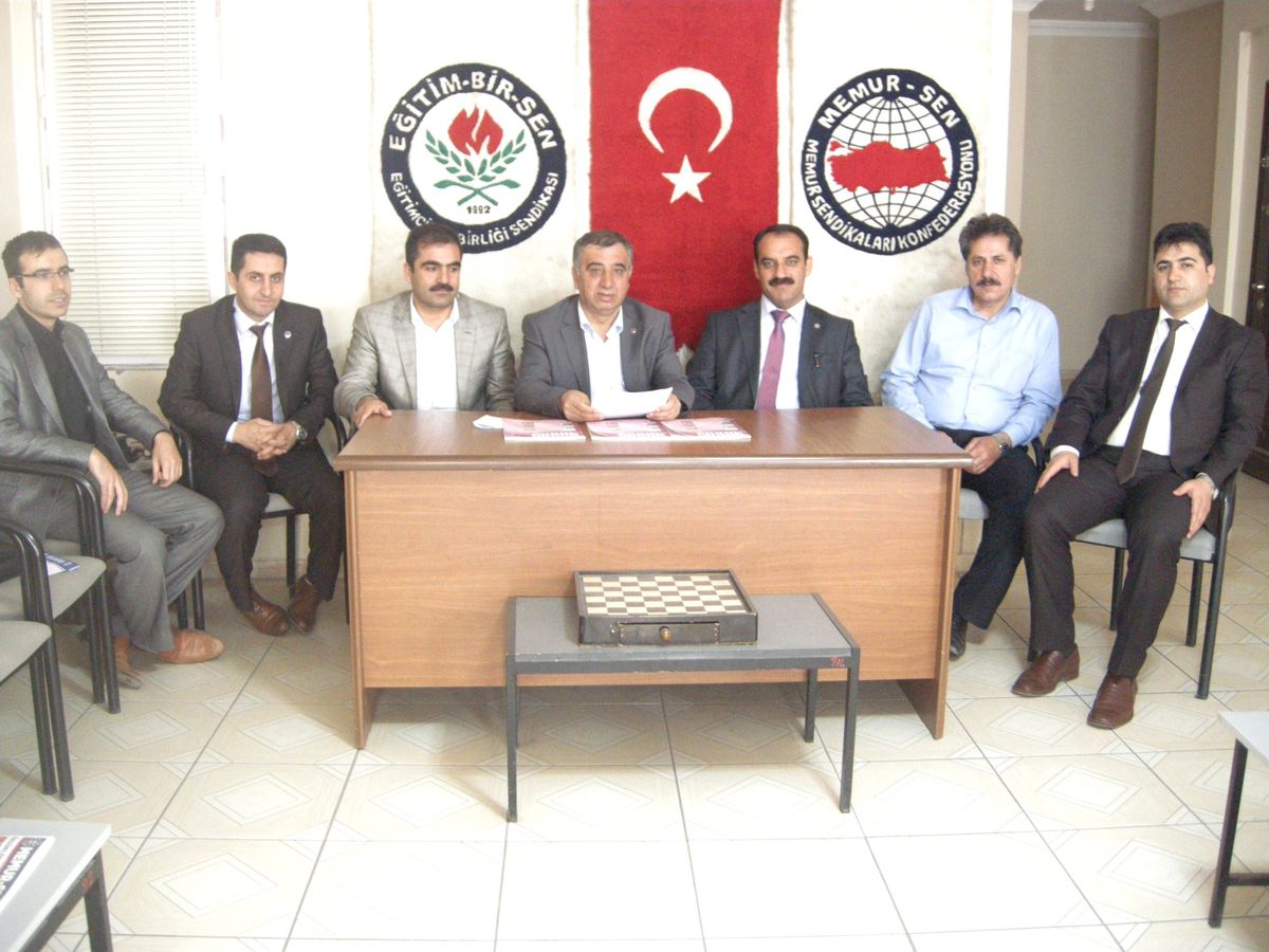Memur Sen\'den Çözüm Sürecine Destek