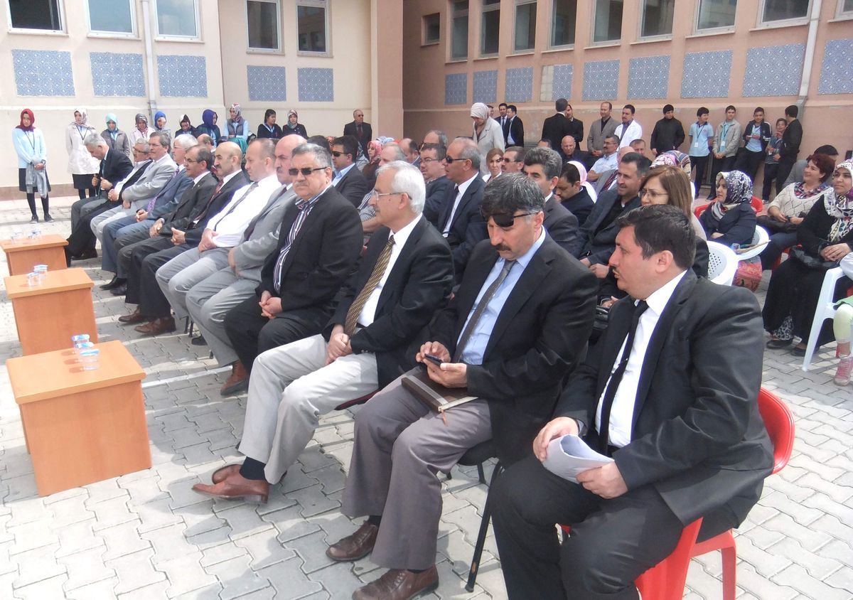 Öğrencilerden Bilim Fuarı
