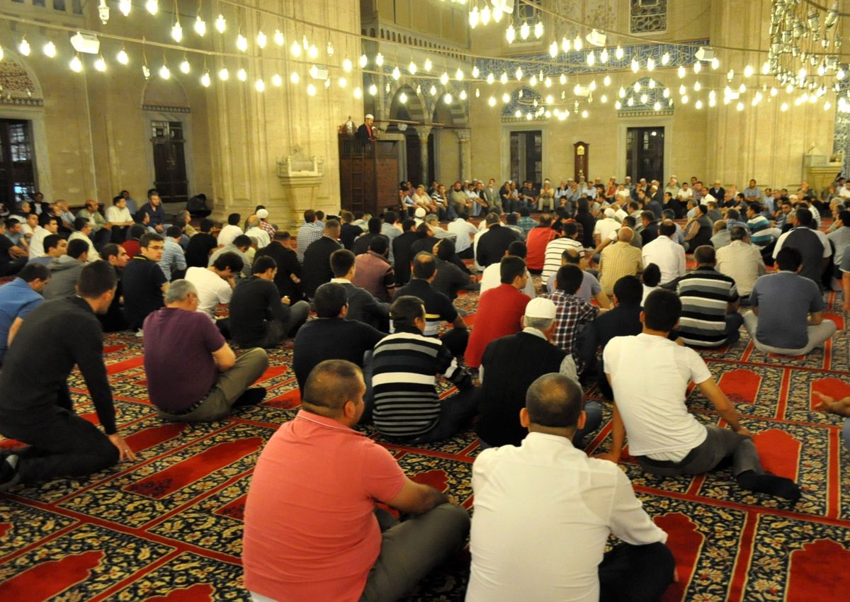 Regaip Kandili\'nde Selimiye Camii Doldu Taştı