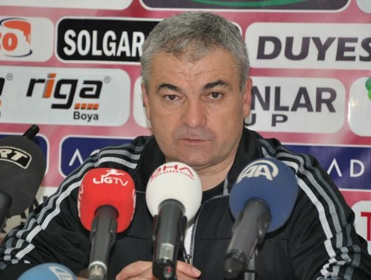 Rıza Çalımbay İstifa Etti
