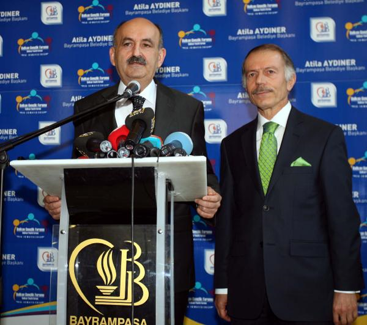 / Sağlık Bakanı Mehmet Müezzinoğlu Bayrampaşa Belediyesi\'nin Düzenlediği Balkan Gençlik Forumu\'nda...