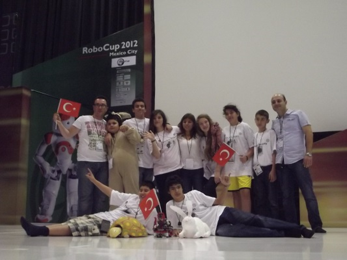 TAKEV Robot Takımı Dünya Şampiyonasına Gidiyor
