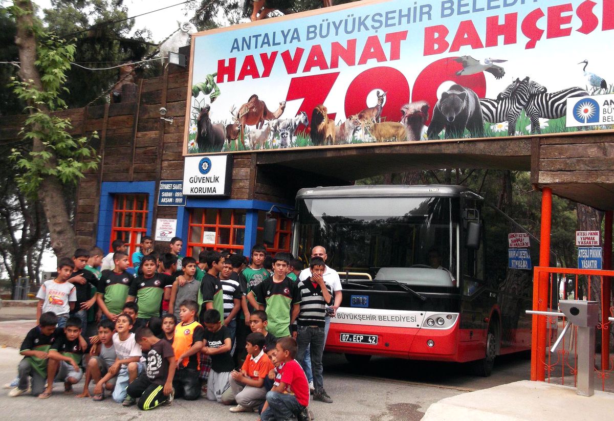 Yeşildereli Öğrenciler Hayvanat Bahçesi\'nde