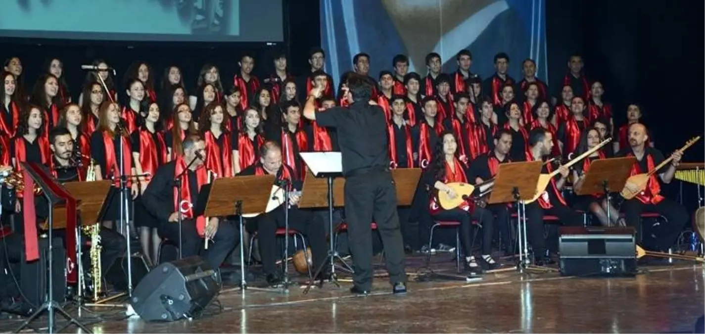 Aldemir Atilla Konuk Anadolu Lisesi\'nden Muhteşem Konser