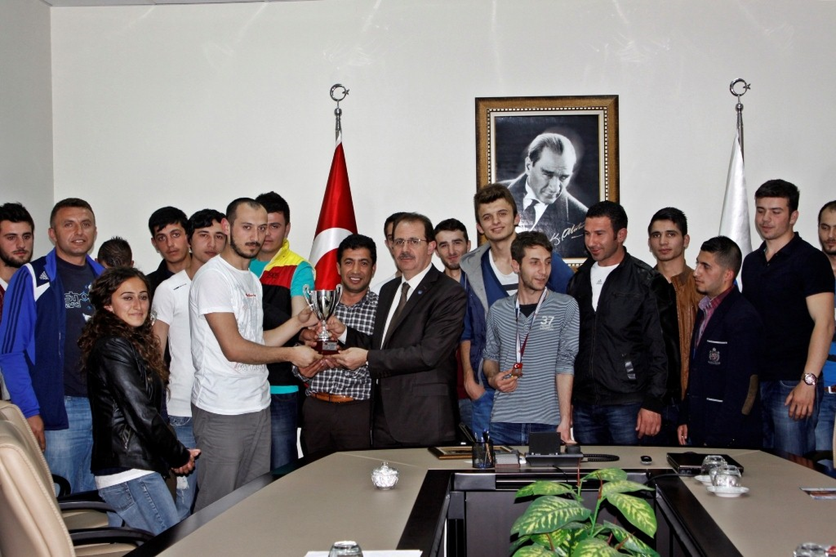 Bayburt Üniversitesi Takımları Başarıya Abone Oldu
