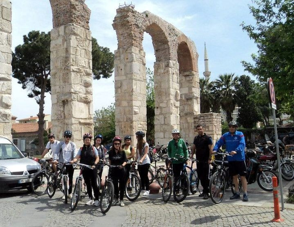 Bisikletçiler Tarihi Belevi Mausoleum'a Pedal Basacak