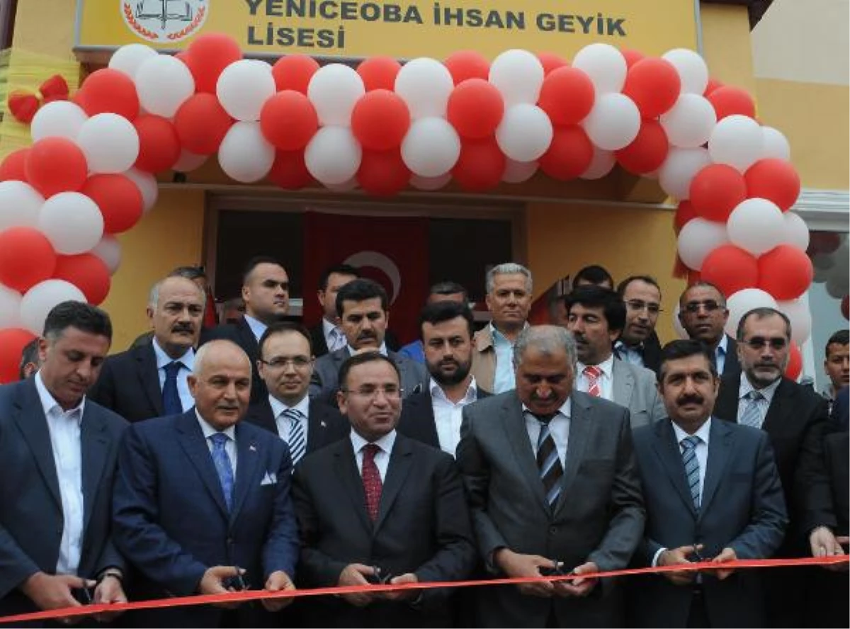 Bozdağ: Kılıçdaroğlu\'nun Grup Toplantıları Dışında Siyaset Yapması Yasaklanmalı (3)