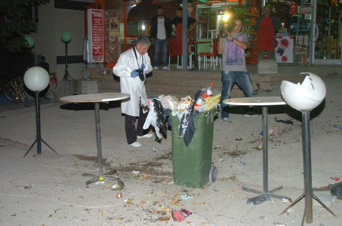 Çöpe Bırakılan Kutu Bomba Paniği Yarattı