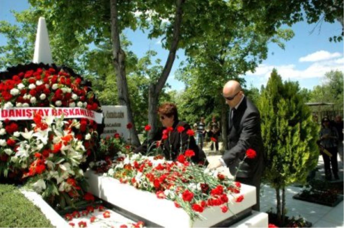 Danıştay Şehidi Mustafa Yücel Özbilgin, Mezarı Başında Anıldı