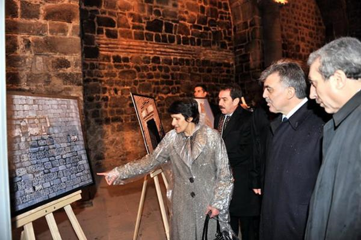 Diyarbakır Müze Müdürü\'ne Elden Tebligatlı Tayin