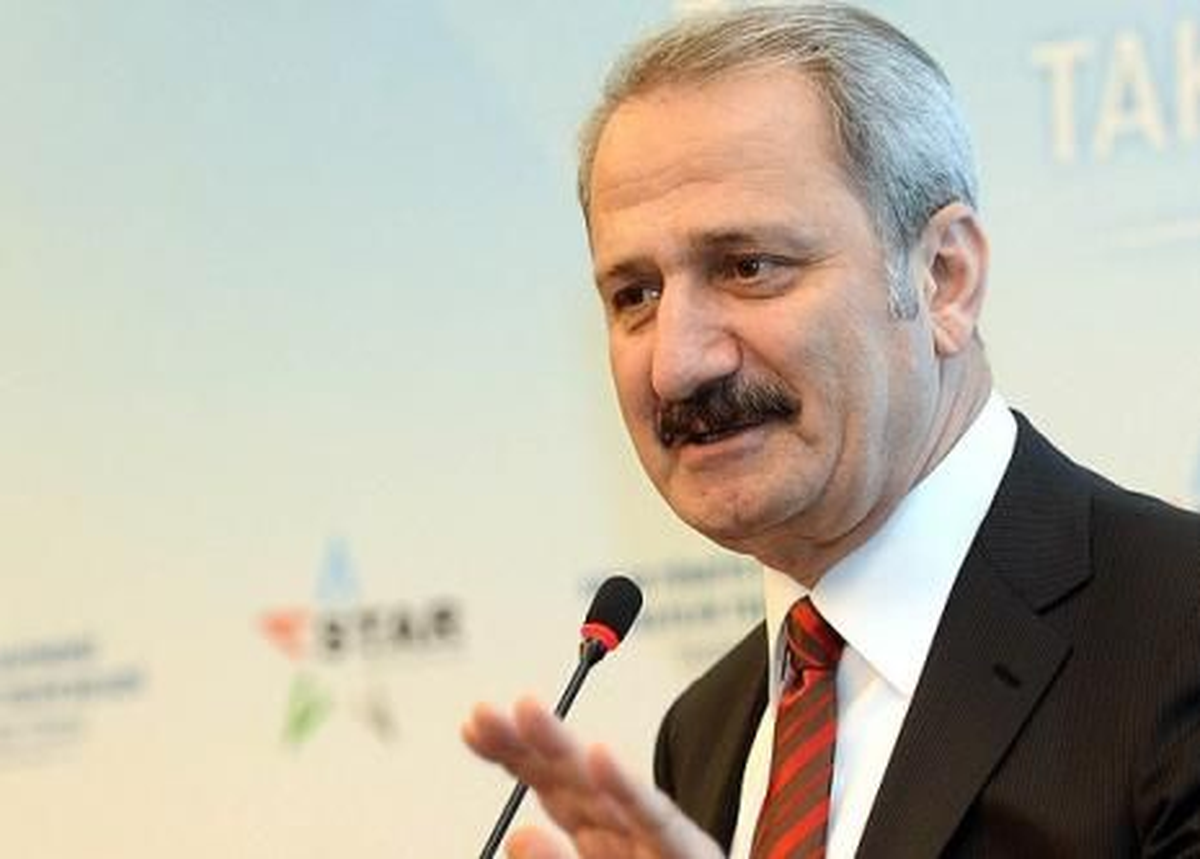 Ekonomi Bakanı Zafer Çağlayan, Moody\'s\'in Türkiye\'nin Uzun Vadeli Yabancı Para Birimi Cinsinden...