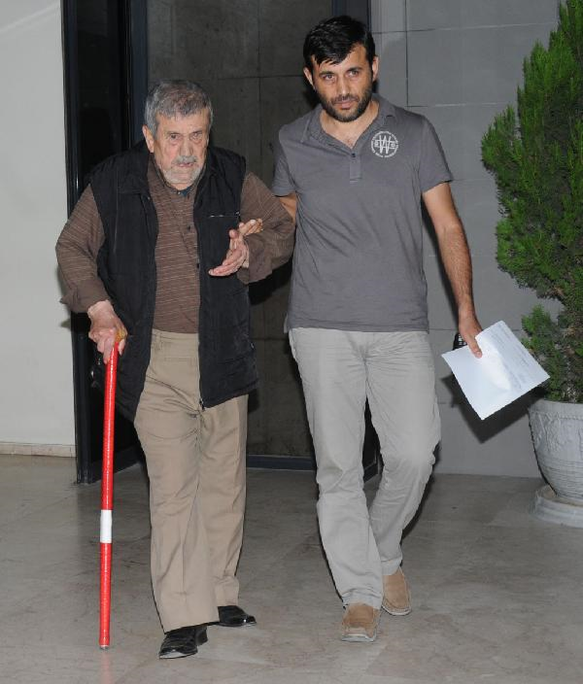 Eşini Öldüren 83 Yaşındaki Dedeye Tahliye
