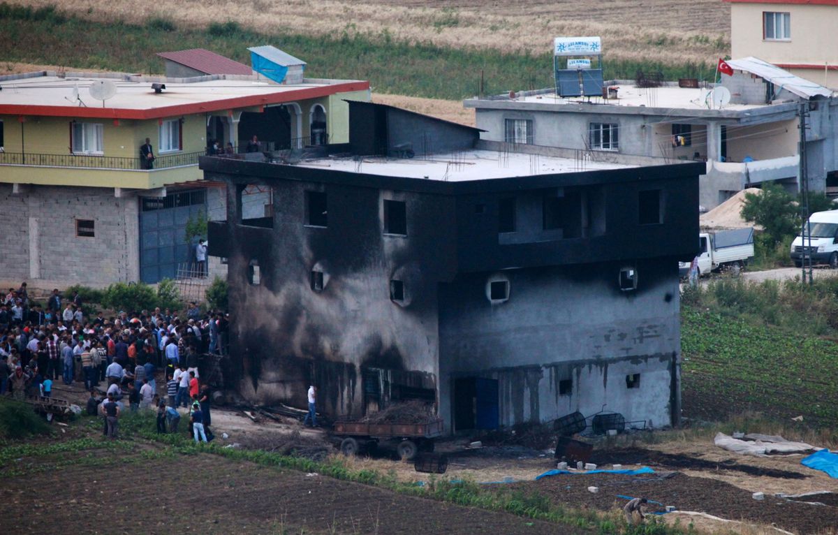 Hatay Valiliği: "İlk Belirlemelere Göre 9 Kişi Hayatını Kaybetti, 3 Yaralı Var"
