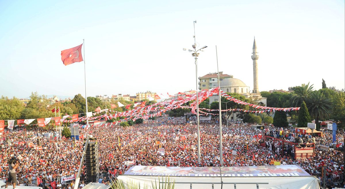 Özgürlük ve Demokrasi Mitingi Aydın\'da Başlıyor