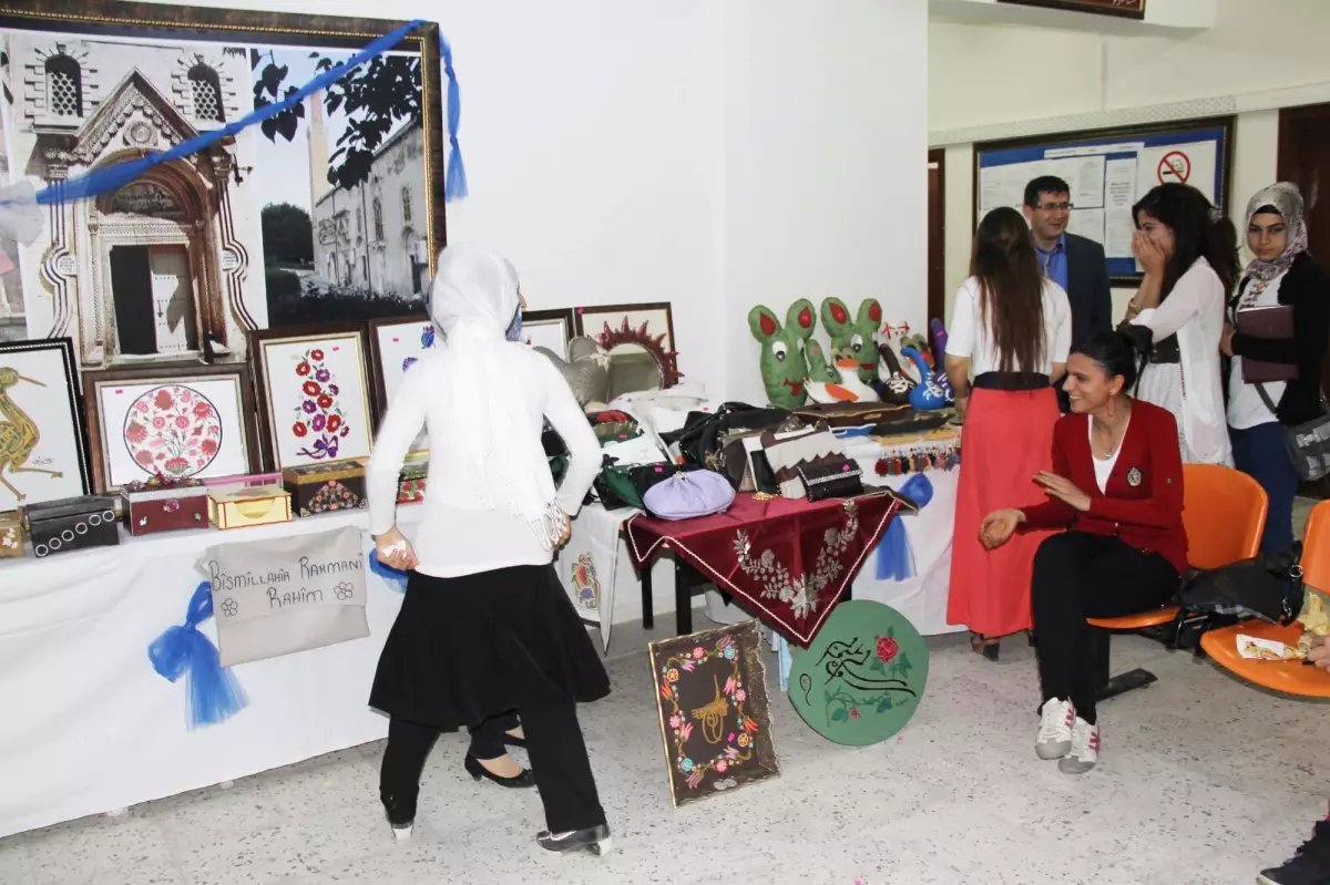 Silvan\'da Çalışan Kadınlar Kermes Düzenledi