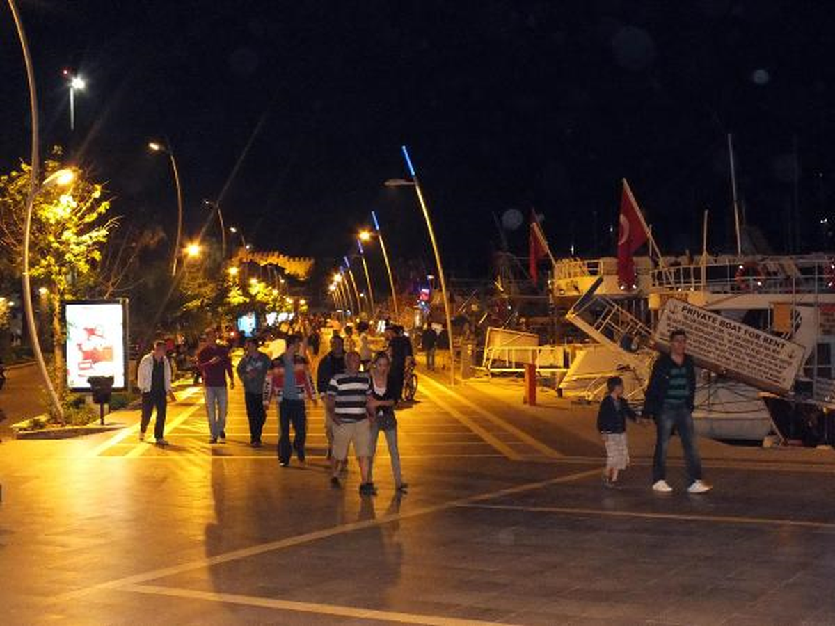 (Yeniden) Muğla\'da 4.4 Büyüklüğünde Deprem