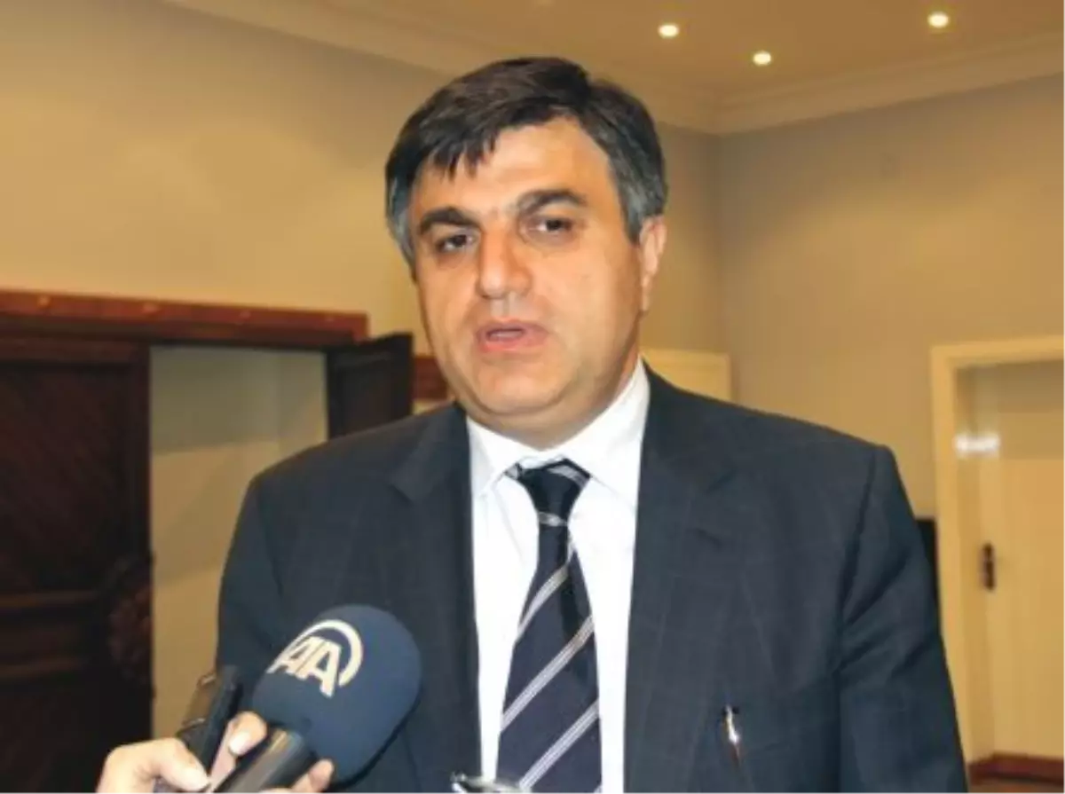 YÖK Başkanı Prof.Dr.Çetinsaya, Diyarbakır\'da."Çözüm Süreci Sonucunda Sadece Ülkemiz Değil,...