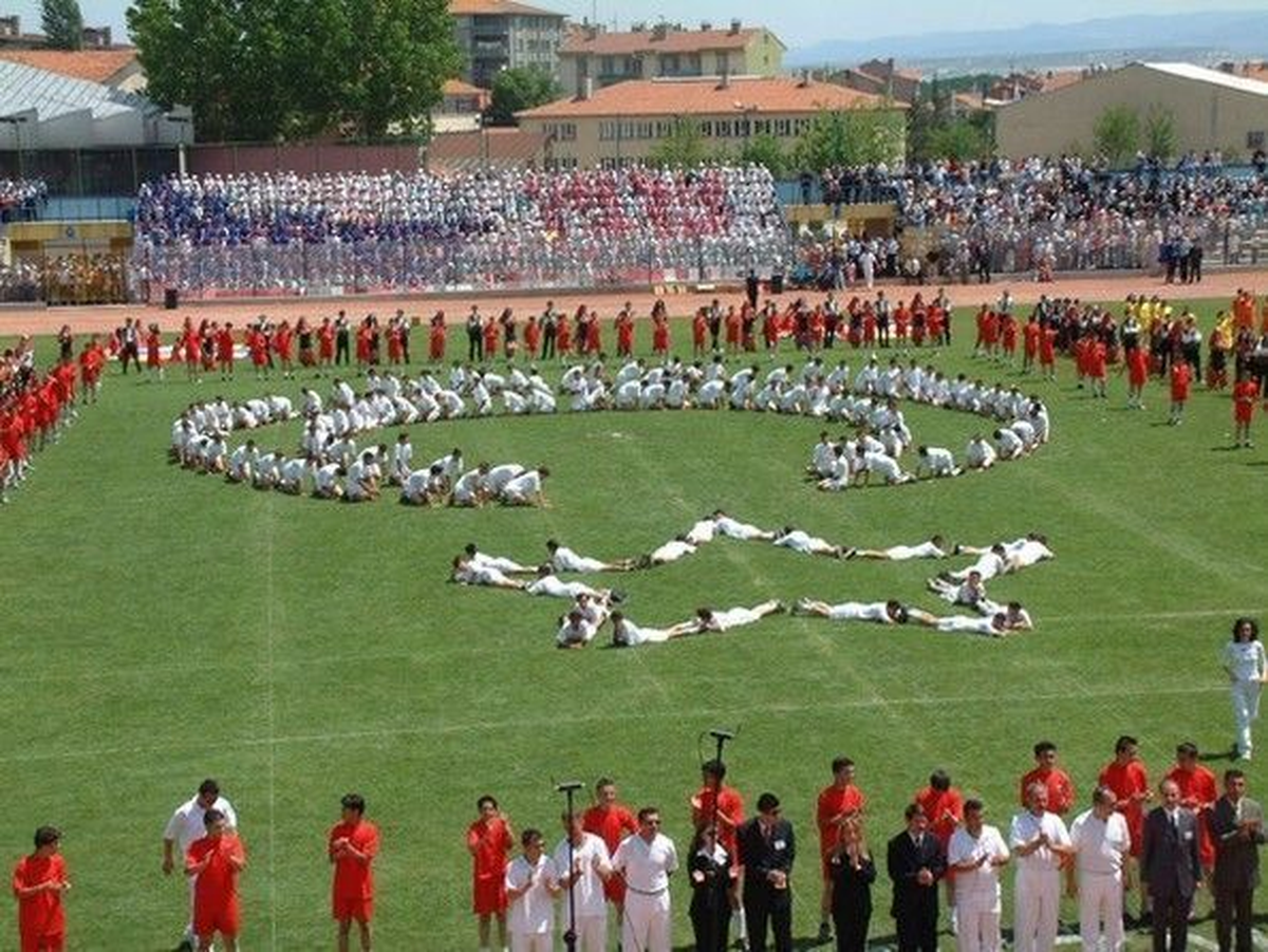 19 Mayıs Atatürk\'ü Anma, Gençlik ve Spor Bayramı