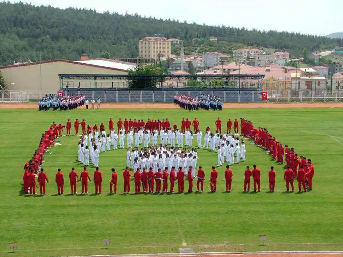 19 Mayıs Atatürk\'ü Anma, Gençlik ve Spor Bayramı