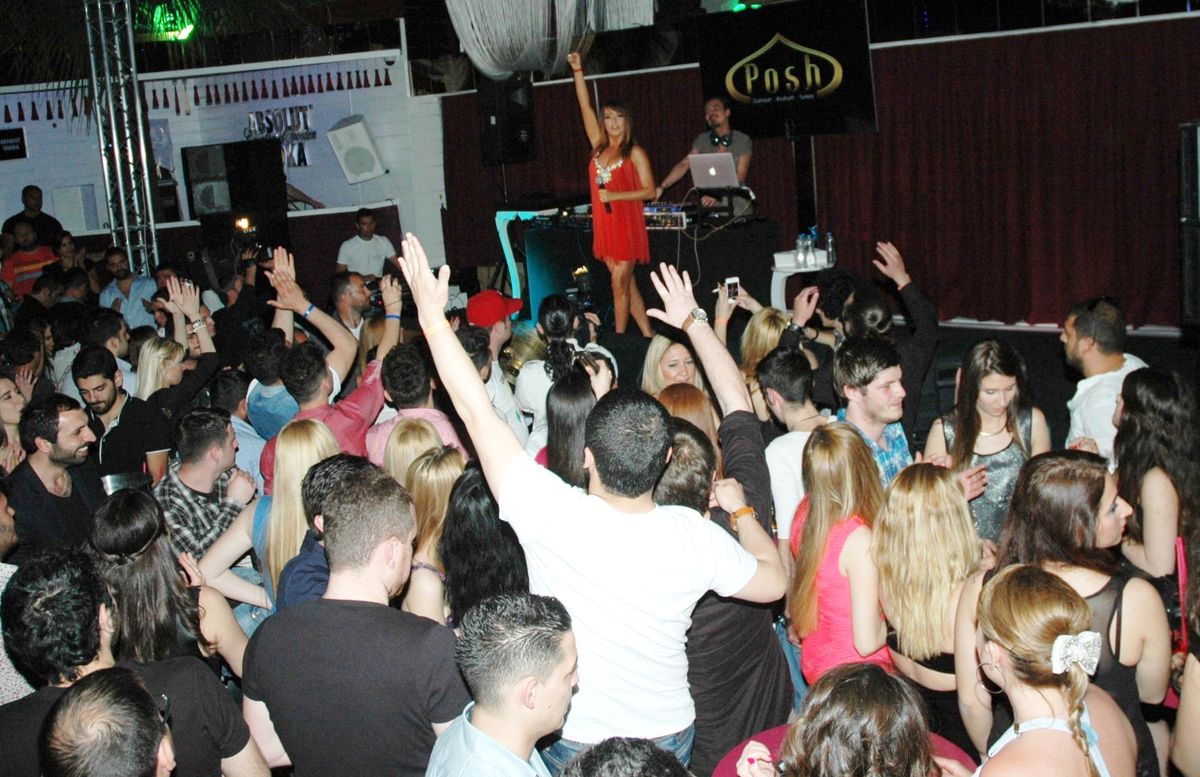 Bengü Yaz Sezonunu Bodrum'da Açtı