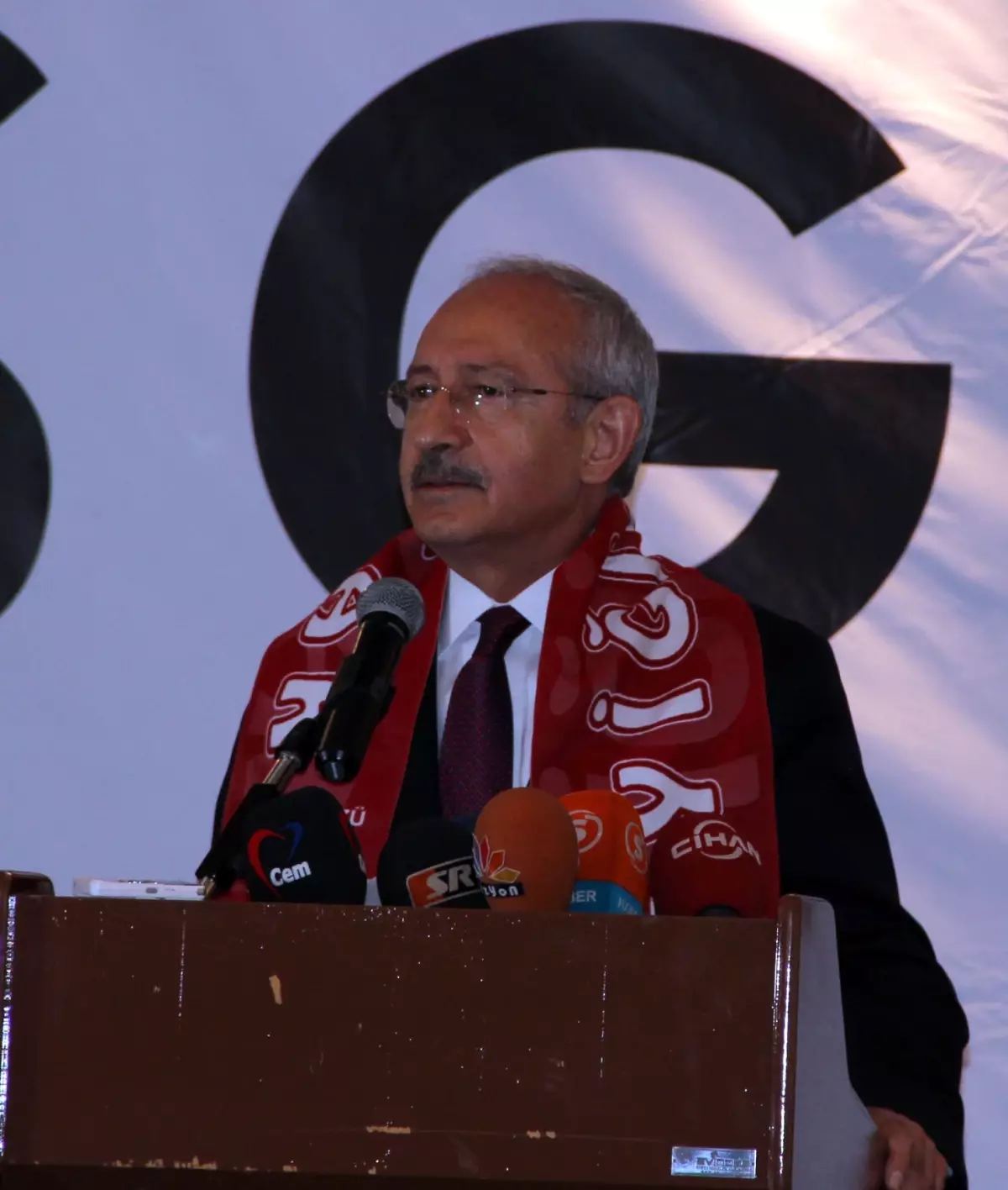 CHP Lideri Kılıçdaroğlu: "Suriye\'de Kendimiz Koşa Koşa Savaşın Ortasına Gidiyoruz"