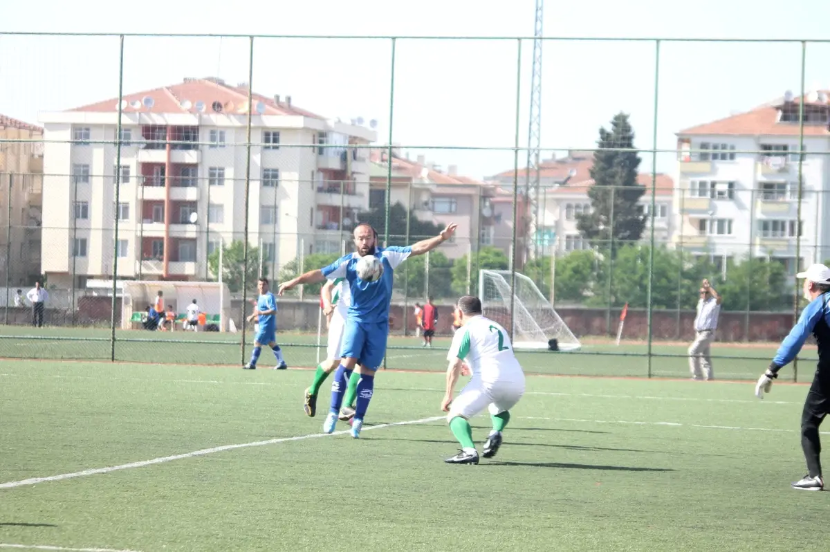 Eski Fenerbahçeli Yalova Olgunlar Liginde