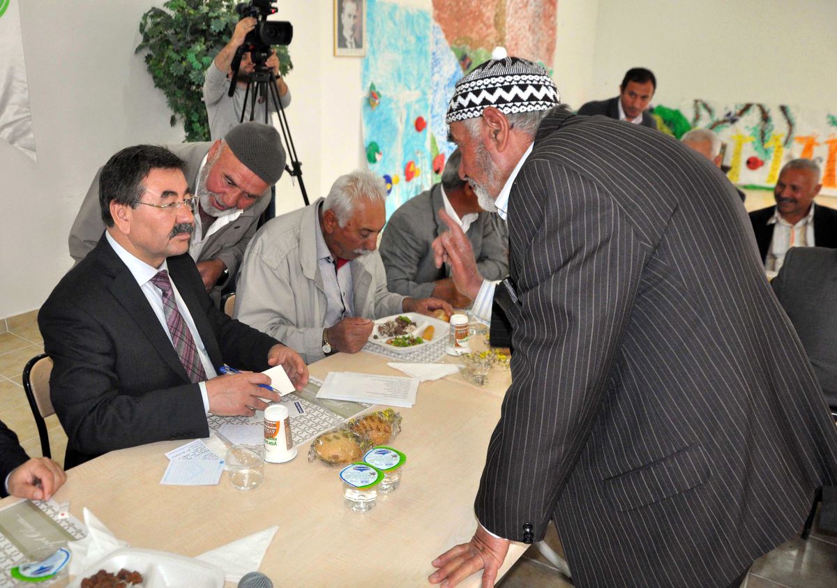'Hizmet Gitmeyen Mahalle Kalmadı'