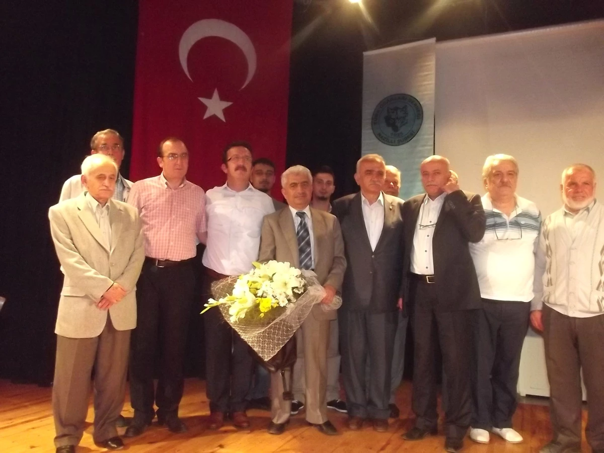 Nazillitürk Ocağı\'ndan \'Anadolu\'nun Türkleşmesi ve İslamlaşması\' Konferansı