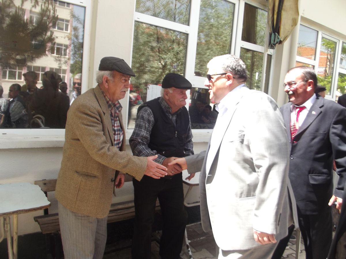 Pazaryeri\'nde MHP\'den Ülkü Ocağı Açılışı ve Rozet Takma Töreni