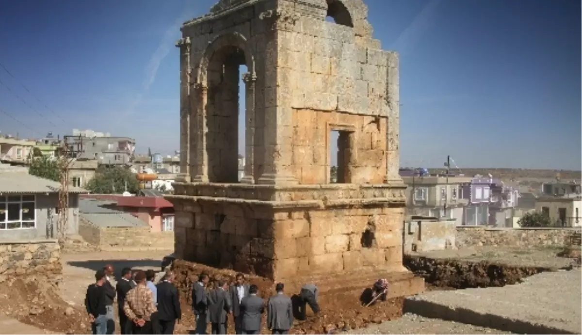 Roma Anıt Mezarındaki Restorasyon