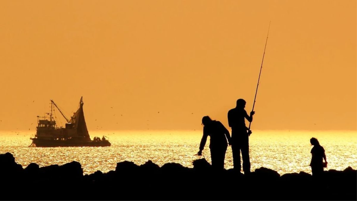 Yasa Dışı Avlanan Balıkları Satmayan Lokantalara Sertifika