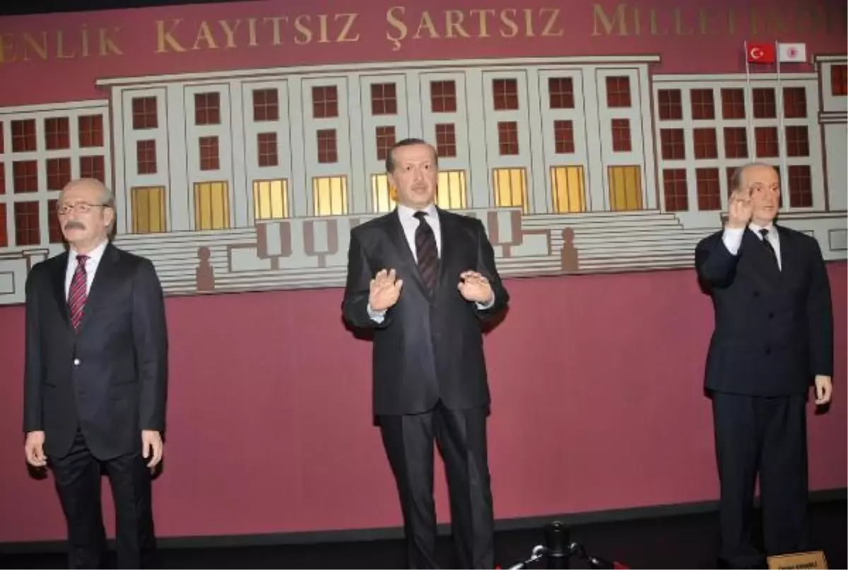 Yılmaz Büyükerşen Balmumu Heykeller Müzesi Açıldı