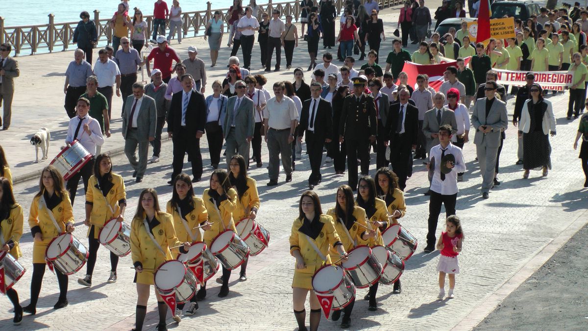 19 Mayıs Gençlik ve Spor Bayramı Akçakoca\'da Kutlanıyor