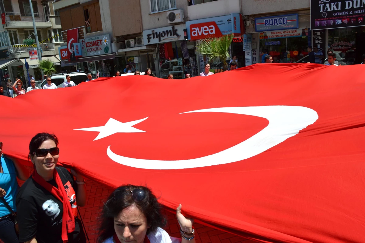 Atatürk\'ü Anma Yürüyüşü Yapıldı