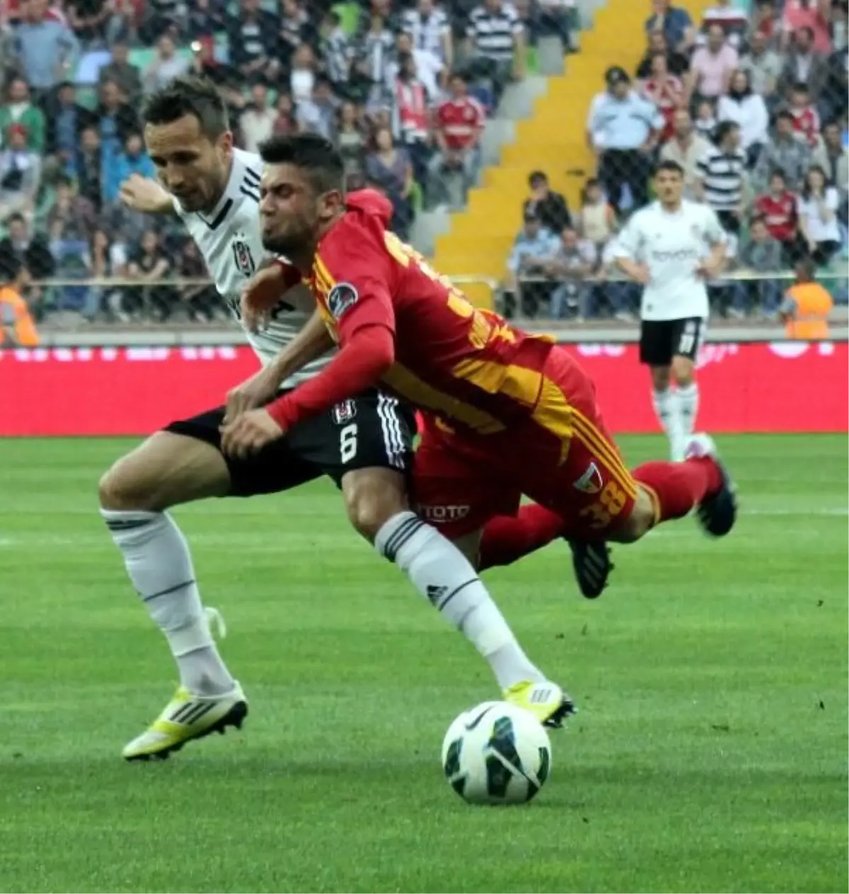 Beşiktaş Kayseri\'de "Kayıp"