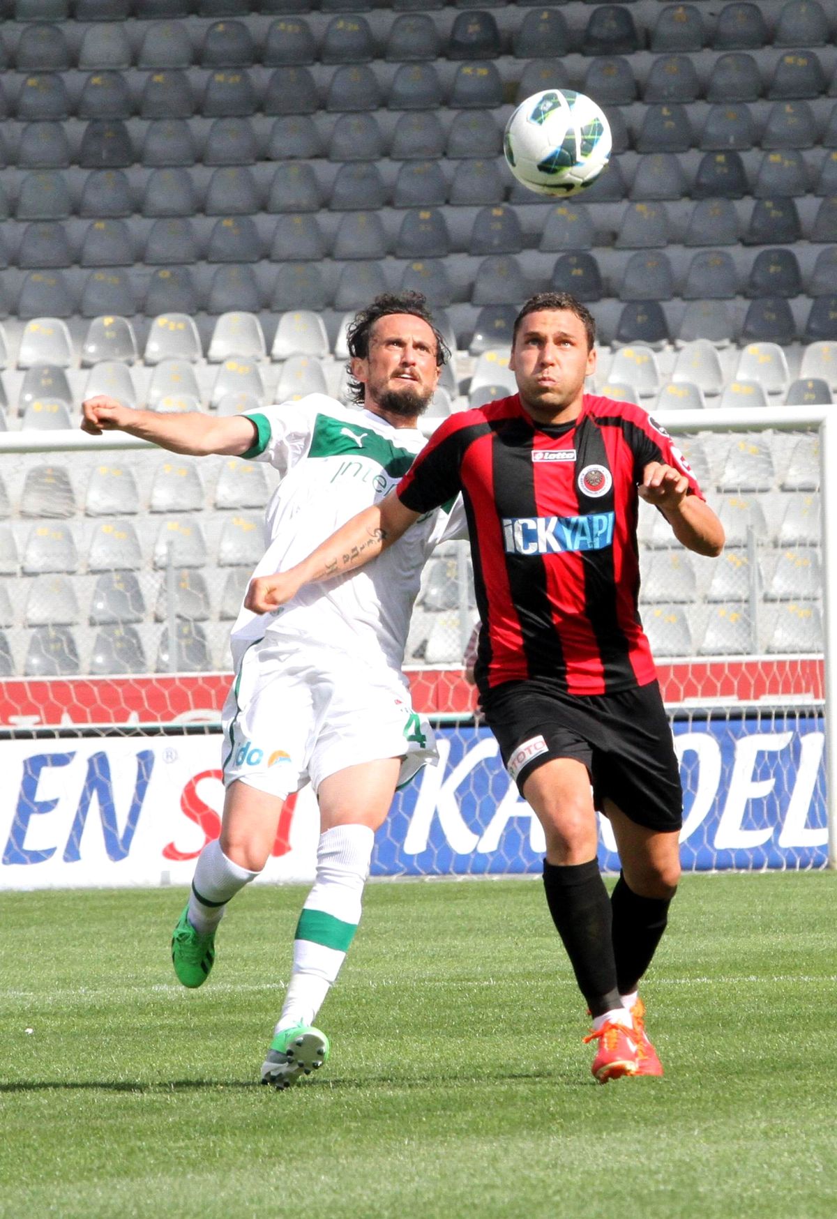 Bursaspor\'da Tecrübelilerden Gençlere Jest