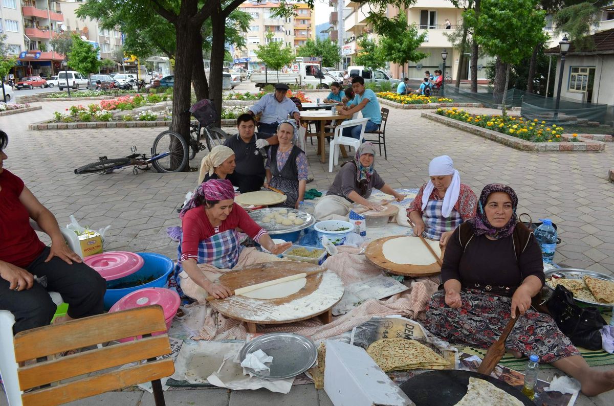 Engelli Öğrencilerden Kermes