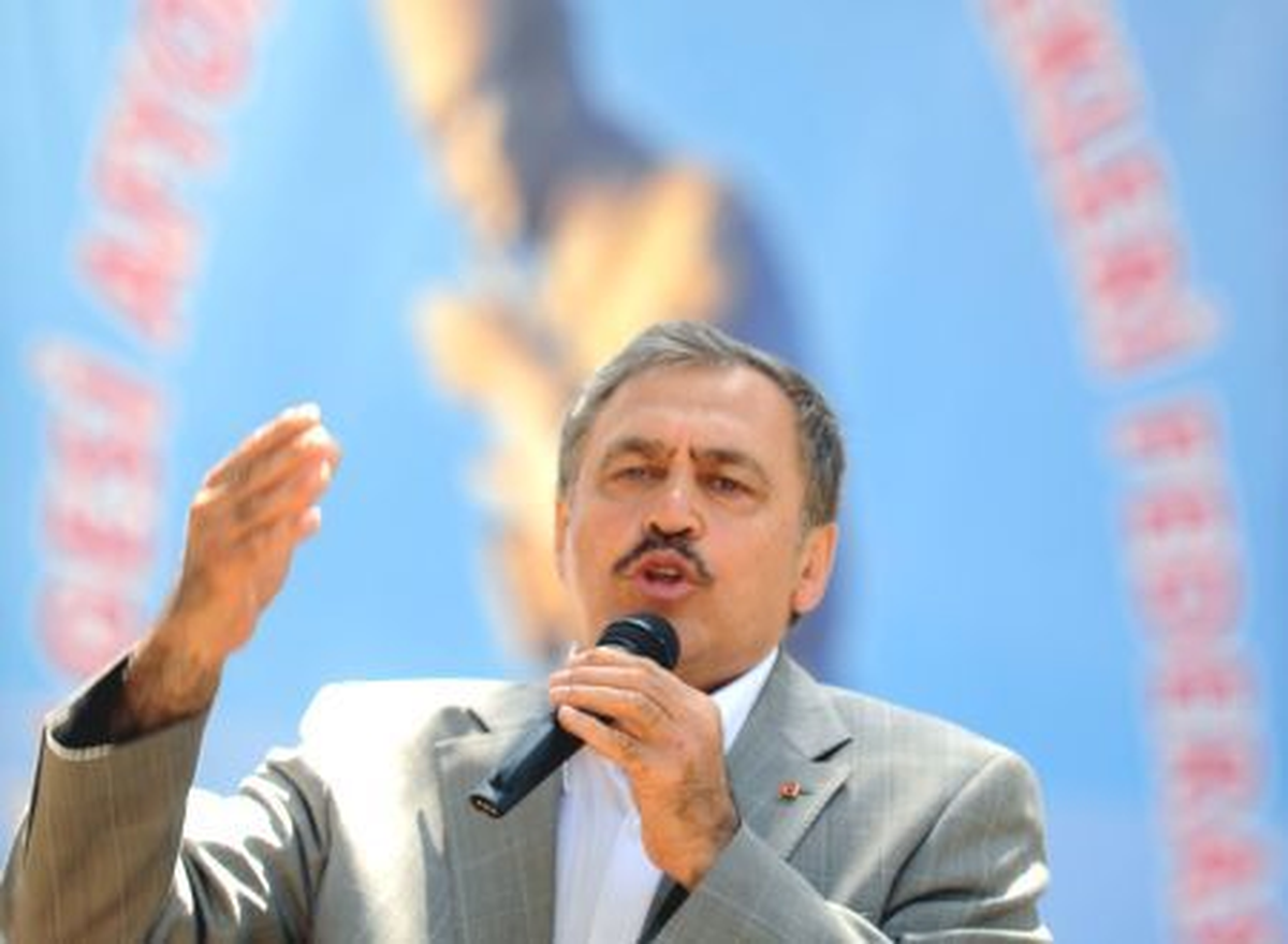Orman ve Su İşleri Bakanı Eroğlu."Ak Parti Hükümeti Olarak, İzmir\'e Son 70-80 Yılda Yapılanlardan...