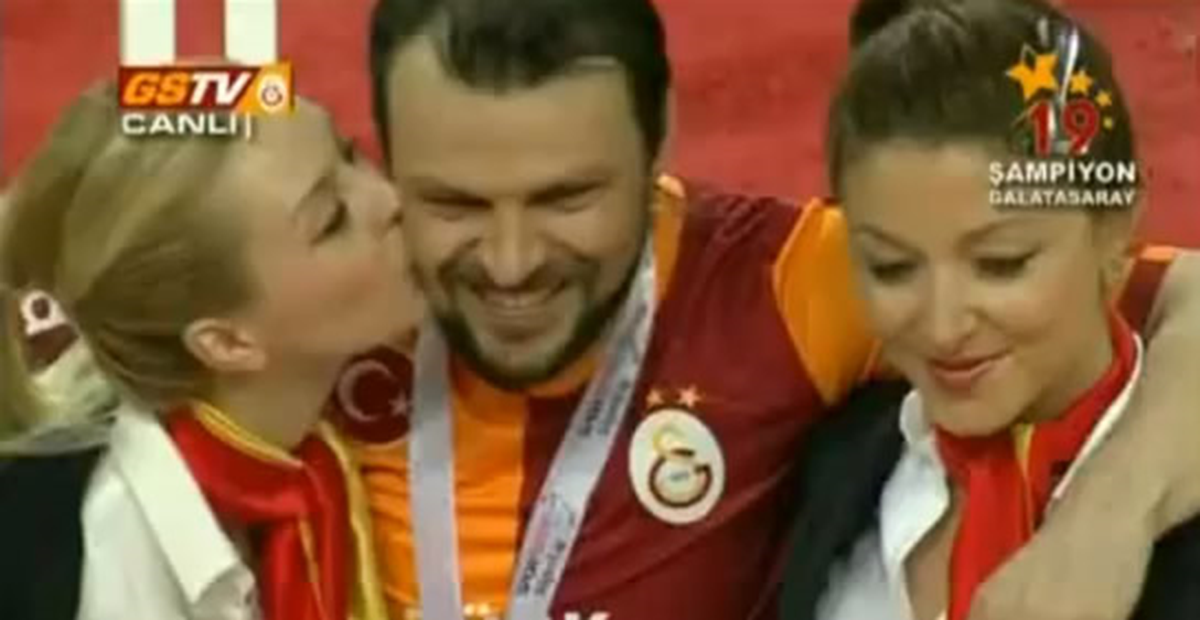 'Şef'i Öptüler